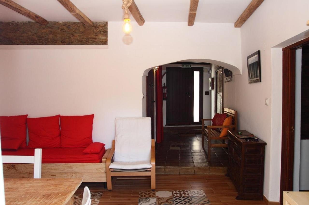 Villa Nido Menas Torrejón el Rubio Exterior foto
